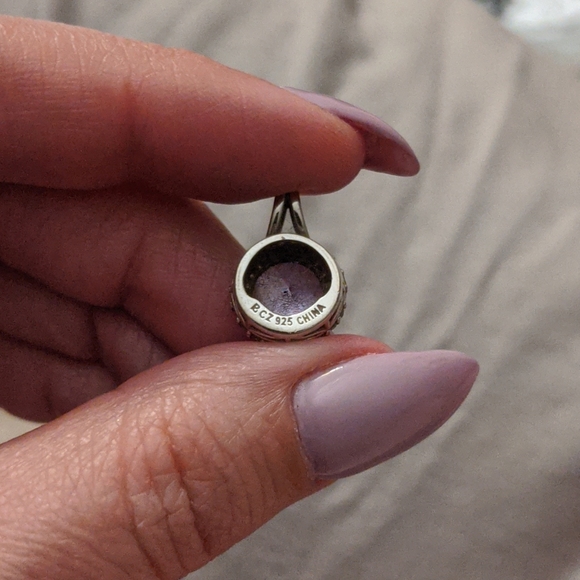 Beautiful purple cz pendant - Picture 3 of 3